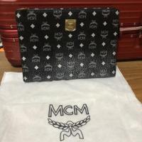 ราคา MCM Clutch สีดำ-เงิน (5549073757)