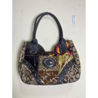 ราคา G BY GUESS กระเป๋าสะพายไหล่ทรงวินเทจโลโก้ สไตล์ Y2K (49604891702)