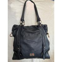 ราคา กระเป๋าหนังมือสองแบรนด์แท้ Love Moschino ขนาด 13 นิ้ว (23045829856)