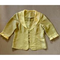 ราคา เสื้อผ้าไหมสอดดิ้นสีเหลืองทอง แต่งผ้าแก้ว ผ้านิ่มสวย สภาพดีไม่มีตำหนิ (29568538283)