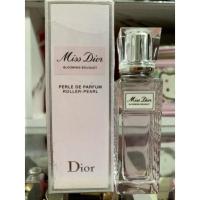 ราคา น้ำหอมแท้100% MISS DIOR Blooming bouquet roller-pearl20ml. ราคาขายในช็อป 1,850บาท เหลือ80% เราขายราคา 740 บาท (15804866627)