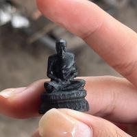 ราคา หลวงปู่ทวดงานแกะจากไม้งิ้วดำตายพรายไม้มงคลไม้หายาก 2 (50402844163)