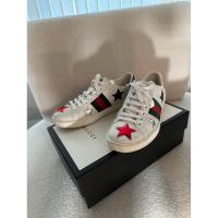 ราคา (Gently Used) รองเท้า Gucci Ace Star Pattern Sneakers (24681444927)