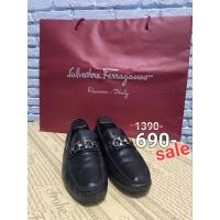 ราคา รองเท้าหนังแบรนด์เนม ferragamo มือ2 size 40/26.5cm. (23250818867)