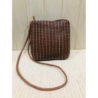 ราคา กระเป๋าสะพายหนังสานแท้แบรนด์ Nine West (9110754086)