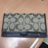 ราคา ซองใส่บัตรแบบใบยาว Coach แท้ แยกออกมาจากกระเป๋าสตางค์ ขนาด 17*9.5cms สภาพดี ขาย 250.- #ซองใส่พาสปอร์ต #ซองใส่บัตร (478308195)