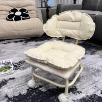 ราคา เด็กครัวเรือนขนาดเล็กอุจจาระสากลล้อที่สวยงามตะเข็บม้านั่งรอกกลับเก้าอี้ มีประโยชน์ เครื่องมือที่มีล้อเด็กรองเท้าเปลี่ยนอุจจาระต่ํา DWFS (41326709155)