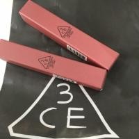 ราคา ลิปสติก 3CE จุ่มแมทแท้ 100% ซื้อจากเกาหลี สี Near&dear (มือสองใช้แค่ 1 ครั้ง ซื้อมาผิดสี)สภาพเหมือนใหม่ พร้อมกล่อง (749452373)