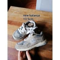 ราคา รองเท้าผ้าใบเด็กมือสองสภาพดี (18150075844)