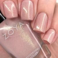 ราคา พร้อมส่ง Zoya Corinna ยาทาเล็บ Zoya สีนู้ดชมพูอ่อนมีชิมเมอร์วิ้งทองอ่อนเล็กๆ น่ารักมาก แท้ % (6941372521)