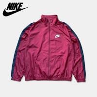 ราคา เสื้อแจ็คเก็ตผ้าร่ม Nike สีแดงเข้ม อก 50 ยาว 28 มือสอง สภาพใหม่ 99% (53400869470)