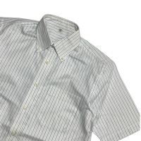 ราคา เสื้อเชิ้ตคอปกแขนสั้นแบรนด์ Uniqlo มือสองสภาพดี (58100653179)