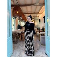 ราคา Phapassz - Set เสื้อคอปแขยาวผ้าร่องนิ่มยืดติดอะไหล่หัวใจysl แมทกับกางเกงริ้วตัดขอบดำ ผ้าดีลิมิเต็ดสุด #Nantana (26112583297)