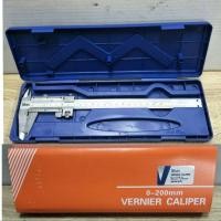 ราคา ถูกสุด!! ส่งkerry WINTON เวอร์เนีย คาลิเปอร์ เวอเนีย ขนาด8นิ้ว x 1/128(200มิล) vernier winton ความละเอียด 0.05 มิลลิเมตร (18766014095)