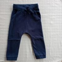 ราคา H&M กางเกงผ้ายืด ขายาว สีกรม มีกระเป๋าข้างหลัง มือสอง สำหรับเด็กอายุ 12-18m size 90 (41352012815)