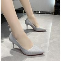 ราคา รองเท้าส้นสูง มือสองสภาพดีมาก (20488119096)