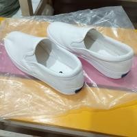 ราคา ของใหม่ รองเท้าผ้าใบสีขาวแบบสลิปออน เบอร์ 38 ใส่ได้ทั้งผู้ชายและผู้หญิง สินค้าสภาพดี (41574008675)