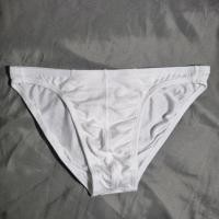 ราคา Valentino Rudy /Size L /มือสอง 2️⃣ (18369044156)