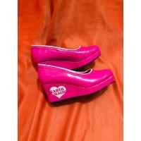 ราคา รองเท้าส้นสูงน่ารักๆสีชมพู เบอร์ 36 (22069406890)