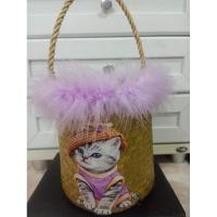 ราคา กระเป๋าสานกระจูด หน้าน้องแมว ทรงถัง บุผ้าขนนกฟรุ้งฟริ้ง (3356827509)