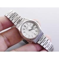 ราคา นาฬิกา Vintage มือสองญี่ปุ่น Seiko 2406 0060 หน้าปัดสีเงิน ผู้หญิง Automatic ทรงกลม 27mm (27092554555)