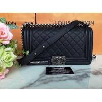 ราคา Chanel Boy 10" Black Caviar RHW Holo23 (1580111034)