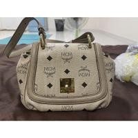 ราคา mcm ครอสบอดี้ สีครีม (7392081637)