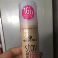 ราคา Essence stay all day 16h long-lasting make-up (03 soft porcelain) (7621702495)