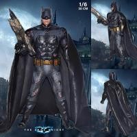 ราคา ฟิกเกอร์ DC Comics Batman The Dark Knight แบทแมน อัศวินรัตติกาล มือปราบใต้ผ้าคลุม Justice League จัสติซ ลีก 1/6 H 30 cm (18482644434)