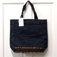 ราคา กระเป๋าถือ คล้องไหล่ Valentino Christy Paris สีดำ (23976871206)