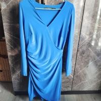 ราคา Lauren by Ralph Lauren dress Size 6 ผ้ายืด สีสวยมาก ใส่แล้วเก็บหุ่นได้ระดับหนึ่ง สภาพยังดีมาก ใส่ไม่เกิน 7 ครั้ง (27213354724)