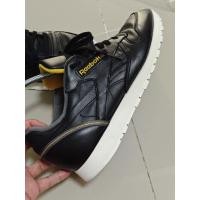 ราคา REEBOK SNEAKERS หนังแท้ มือสองของแท้ มีตำหนิอ่านรายละเอียด (46354755010)