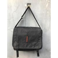 ราคา กระเป๋าสะพายข้างสีดํา Samsonite (43372987983)