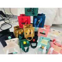 ราคา ถุง DIY+ ดอกไม้ ถุงกระดาษคราฟท์ ใส่ของขวัญ หูหิ้ว กระดาษด้านเท่า ชำร่วย (25876712103)