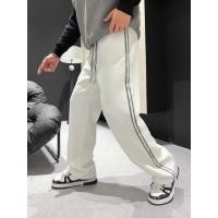 ราคา กางเกงลำลองสไตล์ใหม่จากPrada ปี2025 สำหรับฤดูใบไม้ร่วงและหนาว ผลิตจากเนื้อผ้าคุณภาพสูง สวมใส่ได้อย่างสบายและคงทน (56254592266)