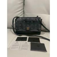 ราคา ❌Sale❌กระเป๋า MCM studded crossbody bag ของแท้ มือสอง (43954966590)