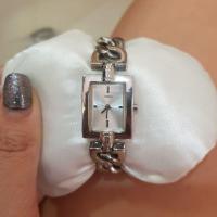 ราคา นาฬิกาข้อมือ Guess มือสองของแท้ อุปกรณ์ครบ (873948400)