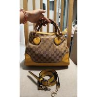 ราคา กระเป๋าgucci bamboo แท้100% ผ้ายังสวยไม่ขาดไม่รันไม่เปื้อน ซับในมีร่องรอยใช้งานบ้างตามสภาพมือสอง สนใจขอรูปเพิ่มได้นะค้าา (43860797203)