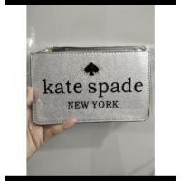 ราคา Kate spade คลัทช์คล้องมือ สีเงิน (29531983229)