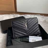 ราคา Like new Ysl woc 7.5 สีดำ อะไหล่เงิน ปี2018 สวยมาก หอมใหม่ ซิปยังซีลค่ะ คือสวย หนังแข็งโป๊ก (2306663838)