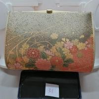 ราคา กระเป๋าถือลายปักดอกไม้ กระเป๋าถือออกงาน กระเป๋าคล้องมือ กระเป๋ามือสอง (41751720479)