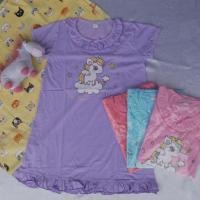 ราคา ชุดนอนกระโปรงเด็กแขนสั้นลายยูนิคอน (1310001698)