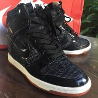 ราคา แท้100% ของใหม่ Nike dunk sky hi essential (4130875)