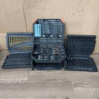 ราคา [มือสอง] ชุดดอกสว่าน ขายตามสภาพ !!!! (42577428556)