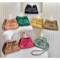 ราคา ส่งฟรี‼️ กระเป๋าสะพายBoyy Size Mini #สาย2เส้น (17866634526)