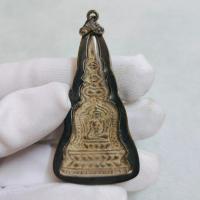 ราคา พระซุ้มระฆัง (ซุ้มจิก) กรุวัดราชบูรณะ เนื้อชินสนิมแดง เลี่ยมกรอบเงินแปะตั๊ง (14797496996)