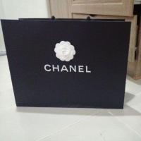 ราคา ถุงกระดาษ​แบรนด์​เนม​ chanel​ 17"*13" สภาพ​ดี​ ของแท้​100​% (5418908118)