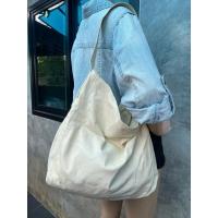 ราคา กระเป๋าสะพายสีครีมทรงช้อปปิ้งมือสอง (29987410777)