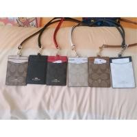 ราคา coach สายคล้องบัตรพนักงาน แท้% (1688326401)