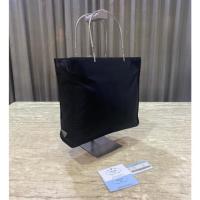 ราคา prada tessuto nylon tote with metal handbag ของแท้ วินเทจ มือสอง แบรนด์เนม ปราด้า พราด้า กระเป๋ามือสอง (23720418456)
